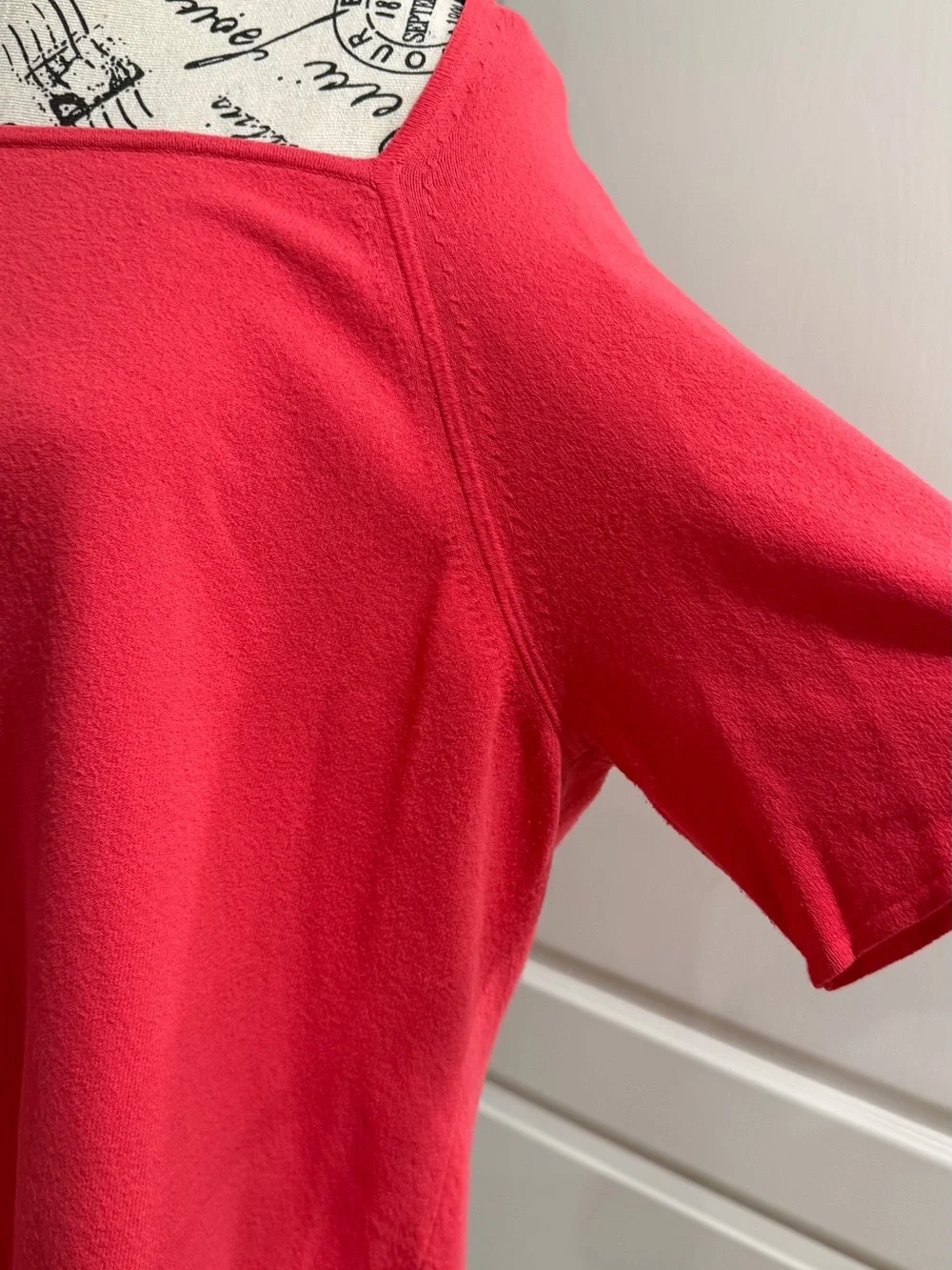 Classic Dana Buchman Red Tailored 3-Button Blazer Jacket & Tank Career Set